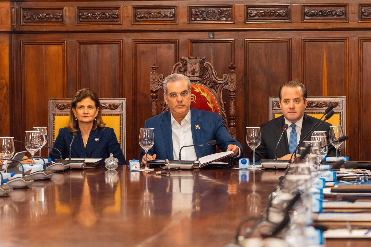 Abinader encabeza Consejo de Gobierno en el Palacio Nacional.