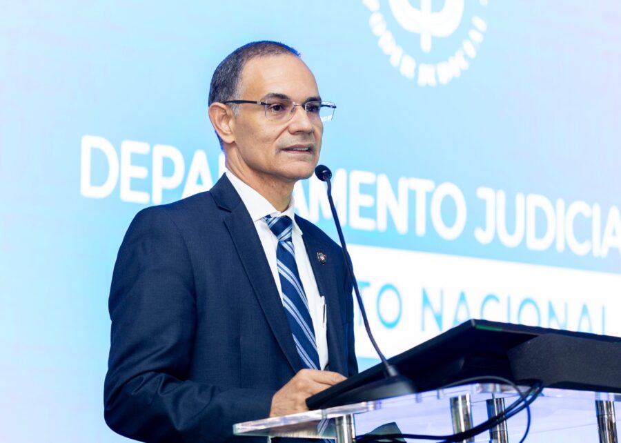El presidente de la Corte de Niños, Niñas y Adolescentes del Distrito Nacional, Francisco Pérez Lora