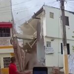 Se cae vivienda por deslizamiento de tierra en SDN, residentes habían alertado sobre el peligro