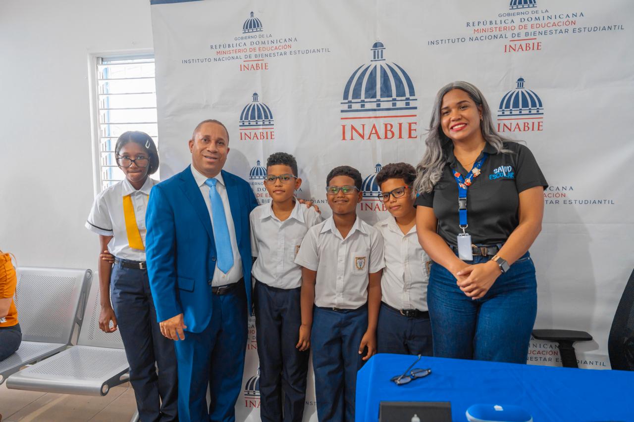 Presidencia expandirá programa “Salud Escolar” en 580 centros educativos