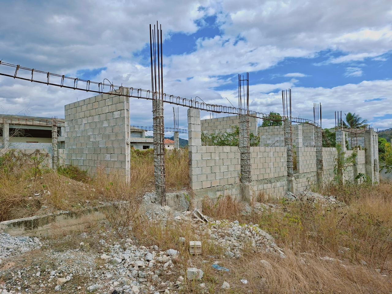 Escuela en construcción en San Juan.