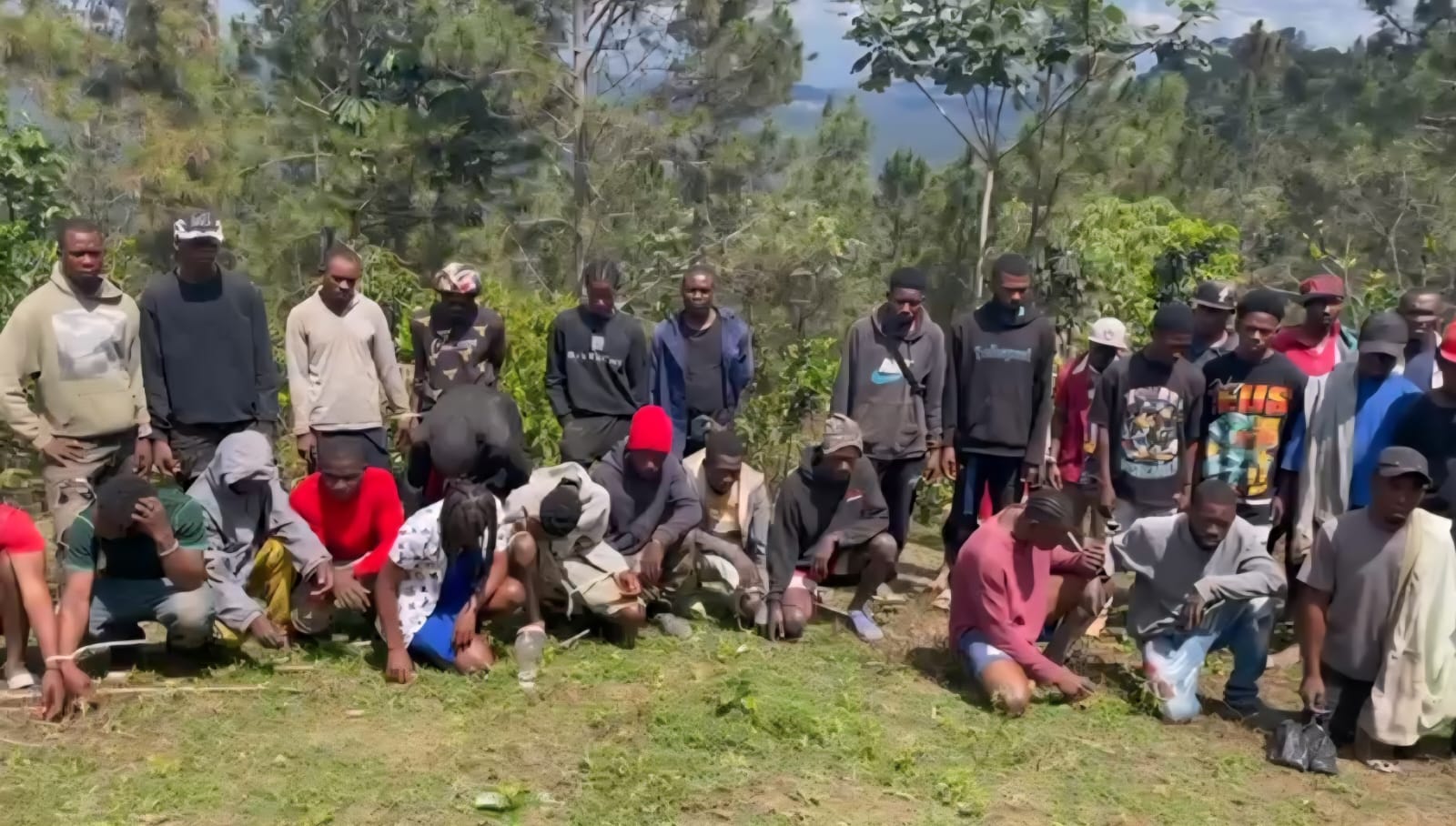 Ejército frustra ingreso ilegal de 36 haitianos en Santiago Rodríguez