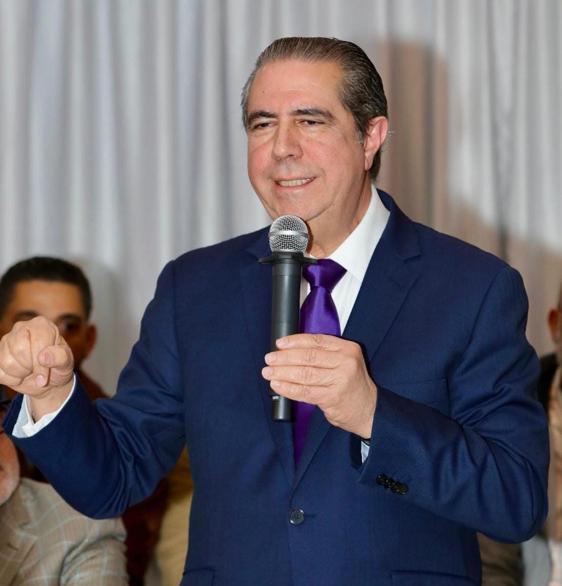 Francisco Javier exige ampliar explicación sobre la construcción de puerto satelital