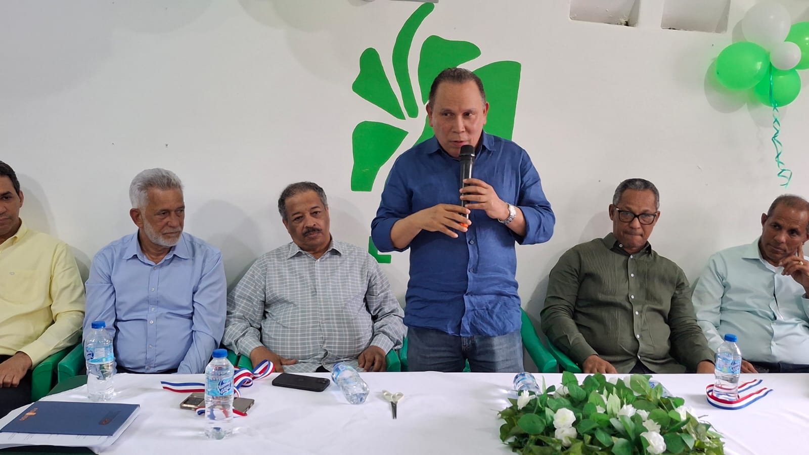 Radhamés Jiménez acusa al gobierno de “estafar al pueblo” con los combustibles