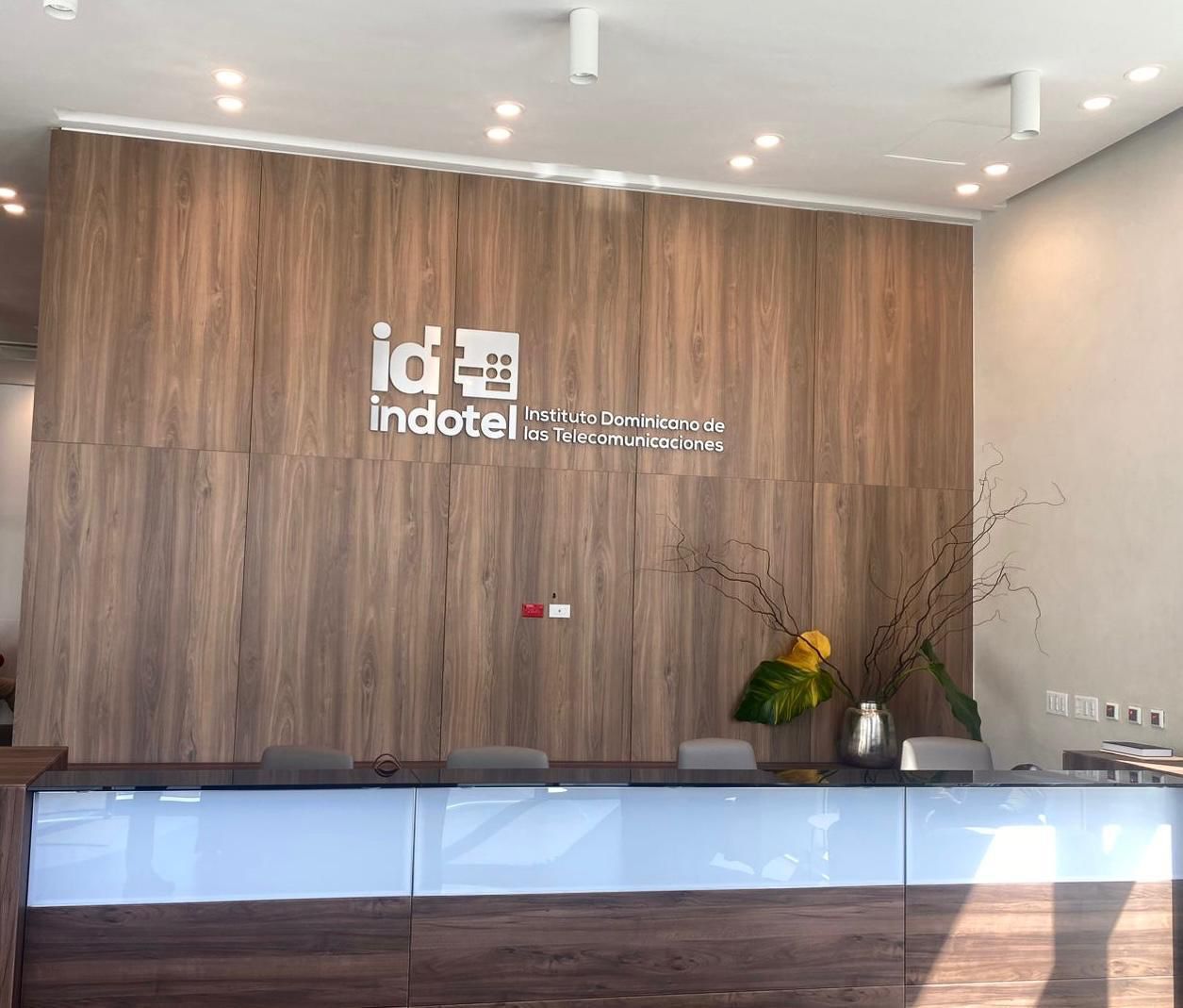 Indotel alerta sobre mensaje falso que garantiza oportunidades de emprendimiento