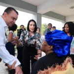 Primera dama de la República, Raquel Arbaje, y el director del Servicio Nacional de Salud (SNS), doctor Julio César Landrón.