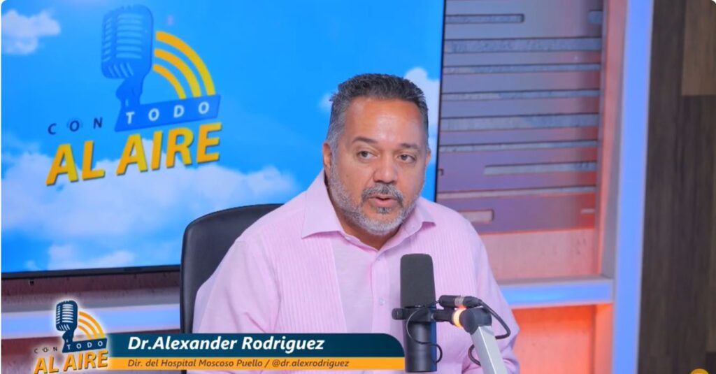 Doctor Roberto Alexander Rodríguez, director del Hospital Moscoso Puello.