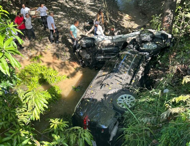 Gobierno cubre herido en accidente de avanzada presidencial