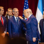 Luis Abinader junto a Donald Trump