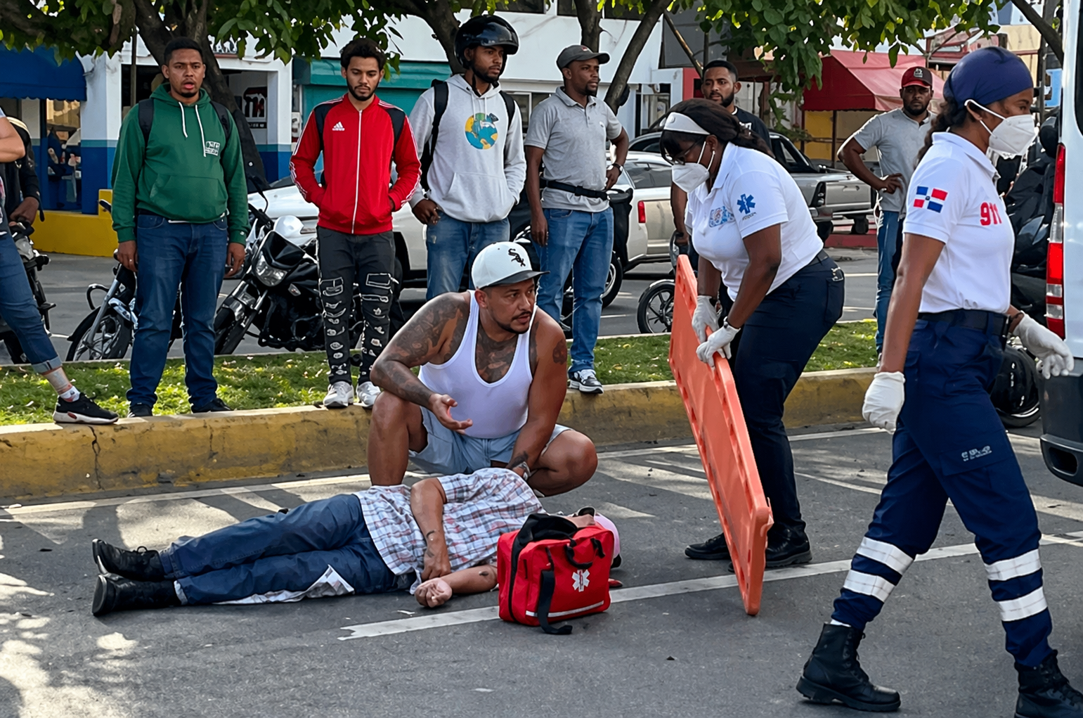 Motorista atropella a un hombre en la avenida Núñez de Cáceres.