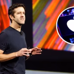 John Ternus, nuevo CEO de Apple, afirma que la compañía está a punto de “volver a cambiar el mundo”