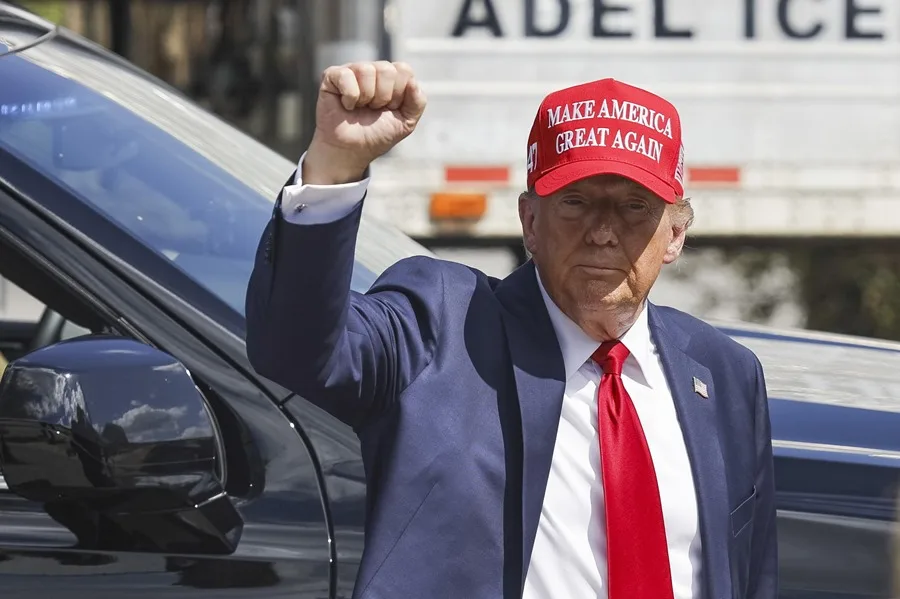 Fotografía de archivo de Donald Trump durante un recorrido por Valdosta, Georgia (EE.UU.). EFE/EPA/ERIK S. LESSER.