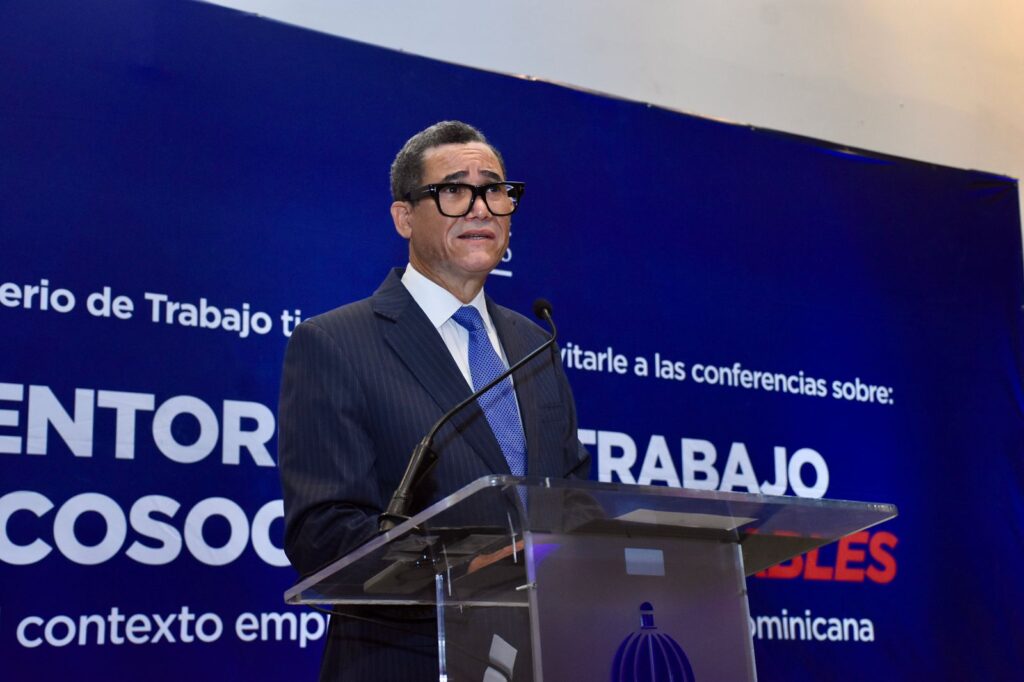 Eddy Olivares, ministro de Trabajo
