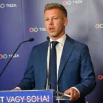El presidente del opositor Partido Tisza, Peter Magyar, habla en una rueda de prensa tras el fin de las elecciones en Budapest, Hungría, el 12 de abril de 2026. EFE/Tibor Illyes.