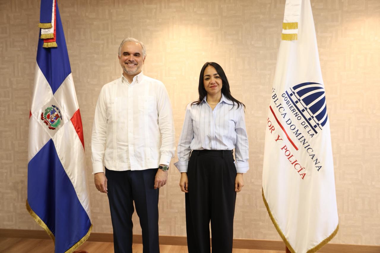 Ministro de Educación busca reforzar la seguridad en centros docentes de todo el país