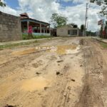 Deterioro y abandono de calles en Monte Plata.