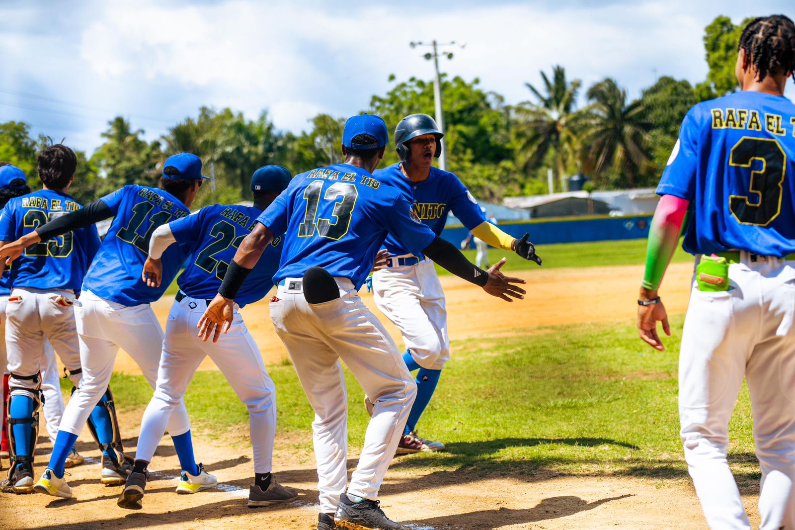 Los equipos Leopardos del Este, Patriotas Orientales y Trenes de Santo Domingo Norte salieron victoriosos en la jornada dominical del Torneo de Béisbol Superior de la Provincia Santo Domingo (TBES-PSD), Copa Seaboard, evento organizado por la Asociación de Béisbol de la Provincia Santo Domingo (Abeprosado).