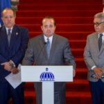Ministros de Hacienda y Economía, Magín Díaz y el de la Presidencia, José Ignacio Paliza y el de Economía y el director general de Presupuesto, José Rijo Presbot