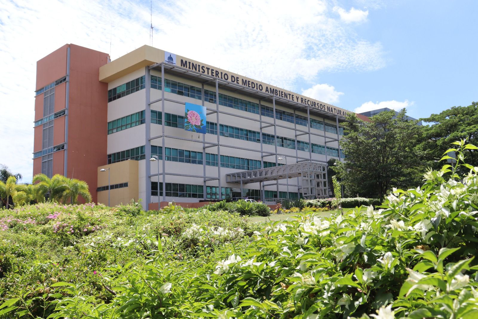 Medio Ambiente fachada