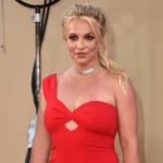 Britney Spears ingresa a centro de rehabilitación semanas después de arresto en carretera