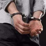 Detienen a abogado acusado de encabezar red delictiva que falsificaba documentos