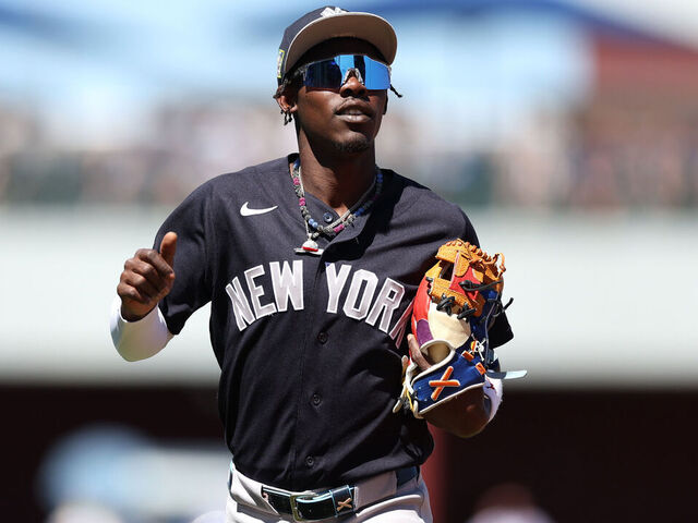 los jugadores de los Yankees de Nueva York presentaron recientemente a la directiva la idea de usar uniformes alternativos por primera vez en la historia de la franquicia.