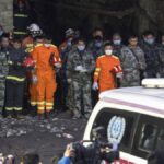 Al menos 90 muertos por una explosión en mina de carbón en China