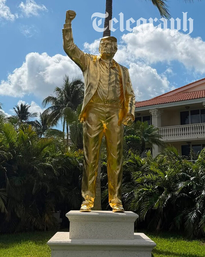 La estatua de Trump