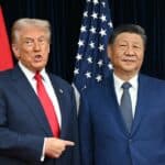 Donald Trump llega a China para reunirse con Xi Jinping en medio de crisis comerciales por conflicto con Irán