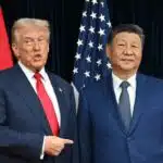 Donald Trump llega a China para reunirse con Xi Jinping en medio de crisis comerciales por conflicto con Irán