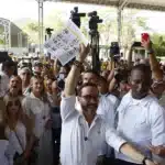 El candidato presidencial del movimiento Defensores de la Patria, Abelardo de la Espriella, vota en Barranquilla (Colombia). EFE/ Ernesto Guzmán Jr