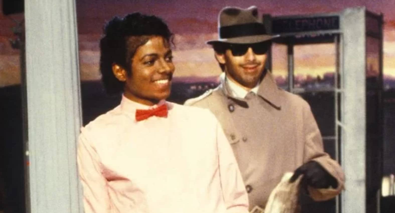 Michael Jackson en el video de la canción "Billie Jean".