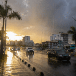 Lluvia aislada y calor intenso / Imagen generada por IA