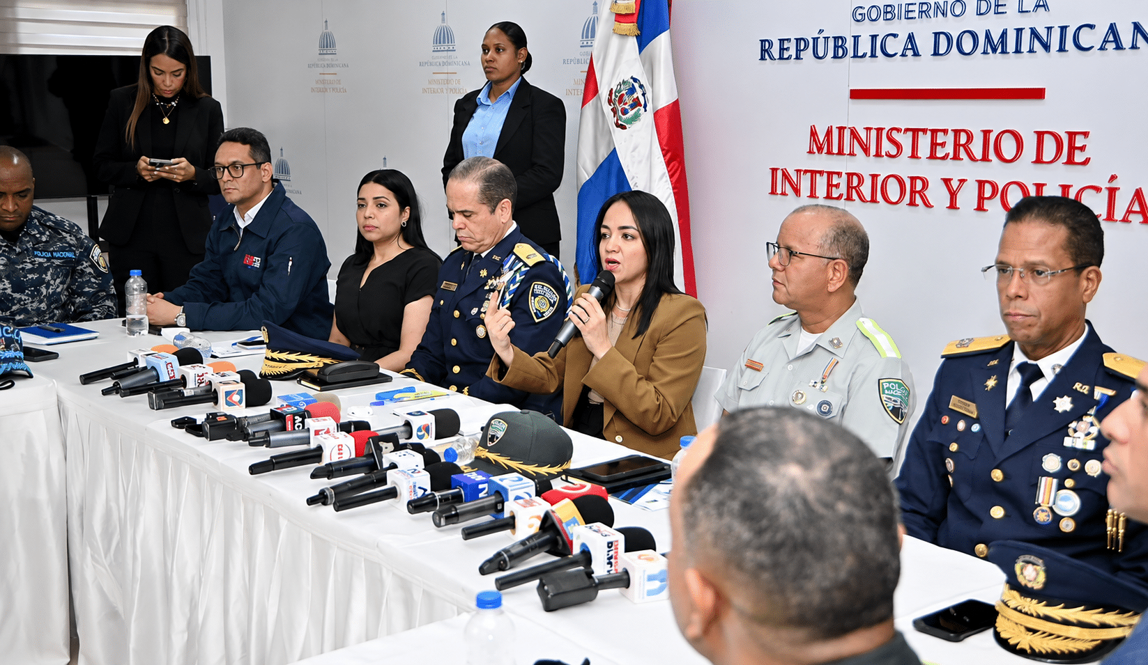 Gobierno y motoconchistas acuerdan plan para regular tránsito y fortalecer seguridad.