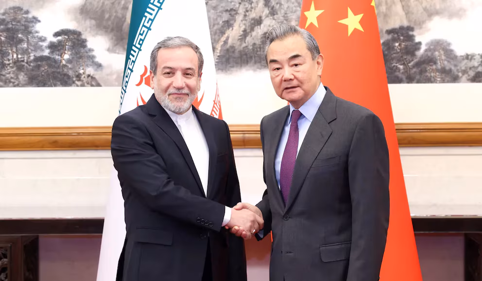 Tras la reunión en China, el régimen de Irán dijo que solo accederá a un acuerdo de paz con Estados Unidos si le resulta “justo”