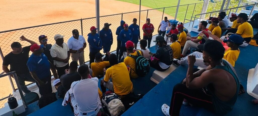 La Federación Dominicana de Softbol, en un trabajo coordinado con la Gerencia de Selecciones Nacionales, el Comité Ejecutivo, la Dirección Técnica y la Administración, completaron una primera etapa de Try-out a nivel nacional, donde evaluaron 189 jugadores que fueron registrados en el banco de datos del organismo.