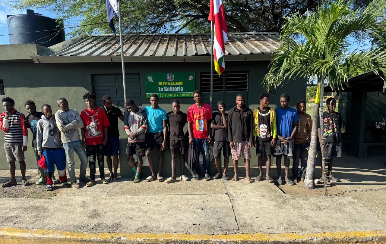 Indocumentados detenidos en Monte Cristi.