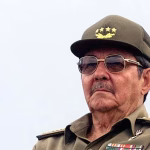 China denuncia el “abuso” de justicia estadounidense tras inculpación de expresidente cubano, Raúl Castro