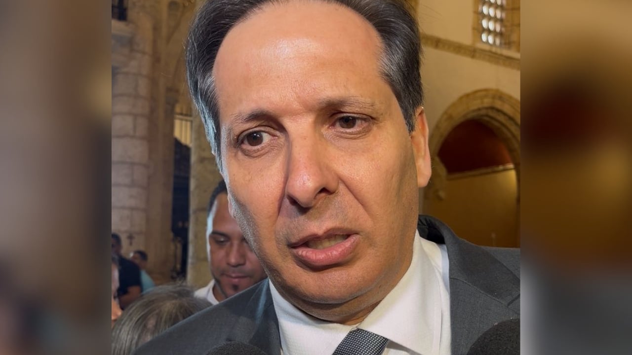 Víctor Atallah.
