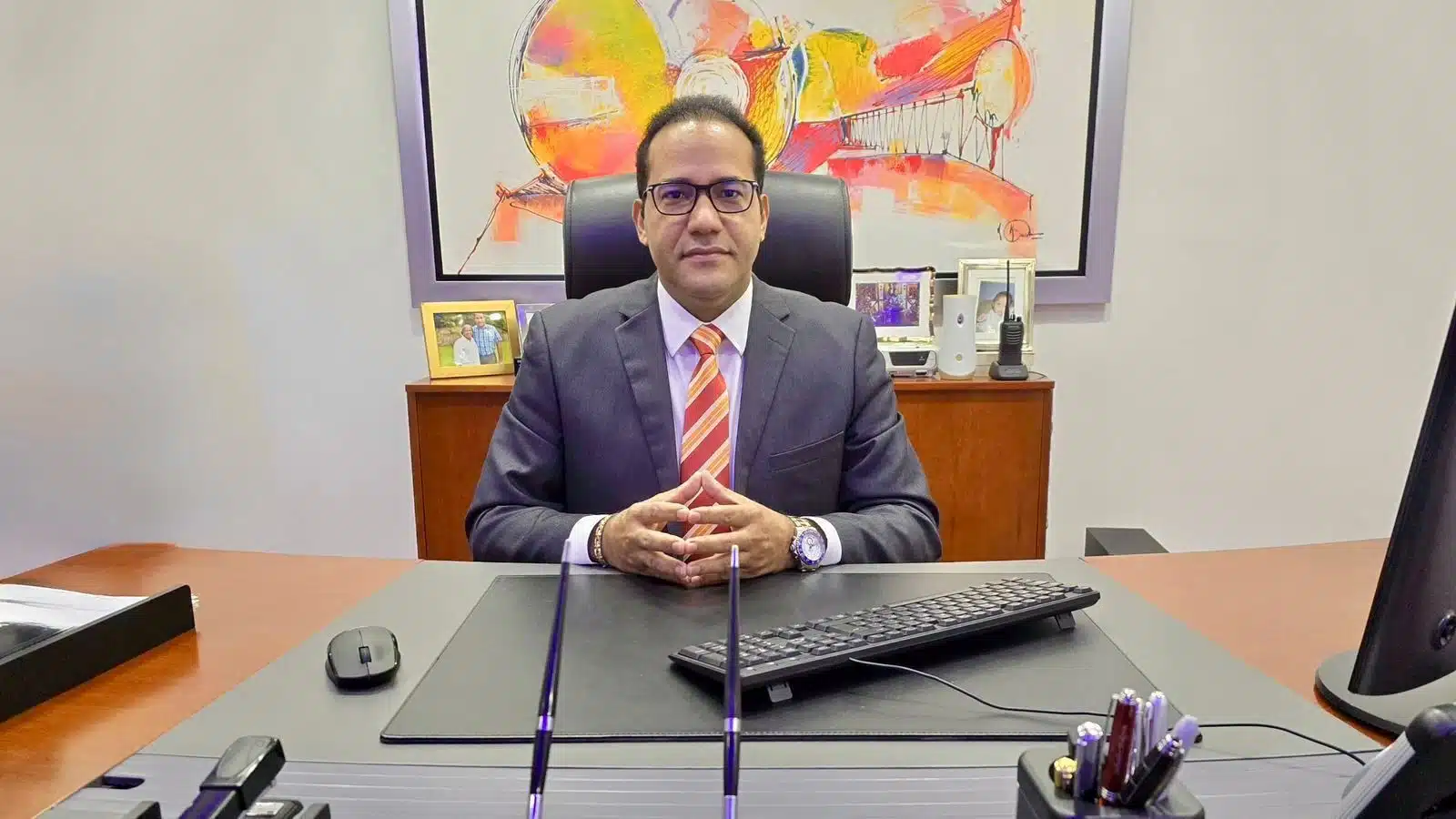 El periodista Salvador Holguín.