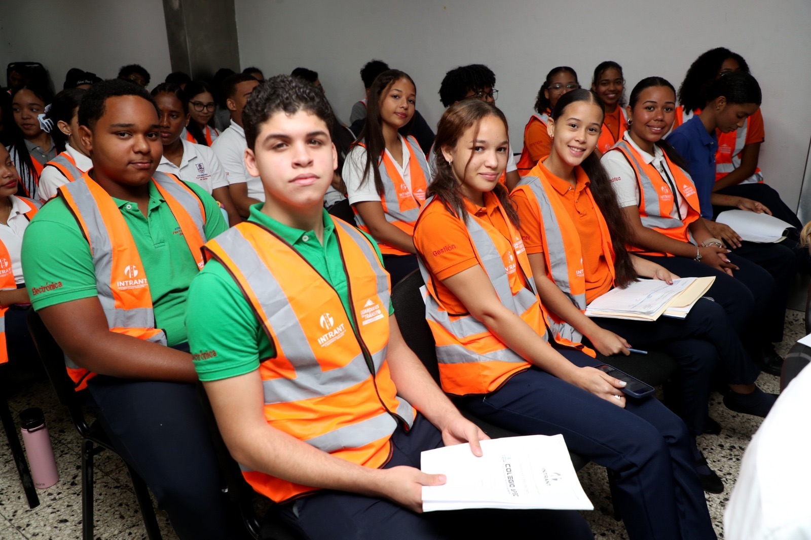 Forman a jóvenes como “Guardianes del Tránsito” para fortalecer cultura de seguridad vial en el país