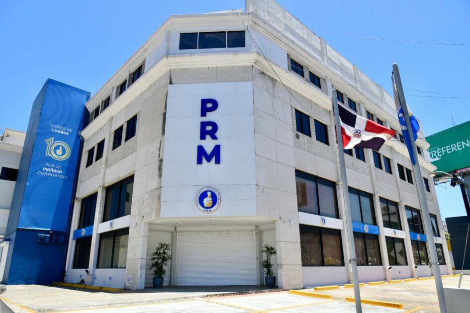 Fachada de la Casa Nacional del PRM | Foto: Virgilio Mercedes.