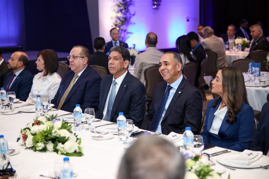 Exportaciones nacionales superan los US$3,773 millones en primer trimestre de 2026