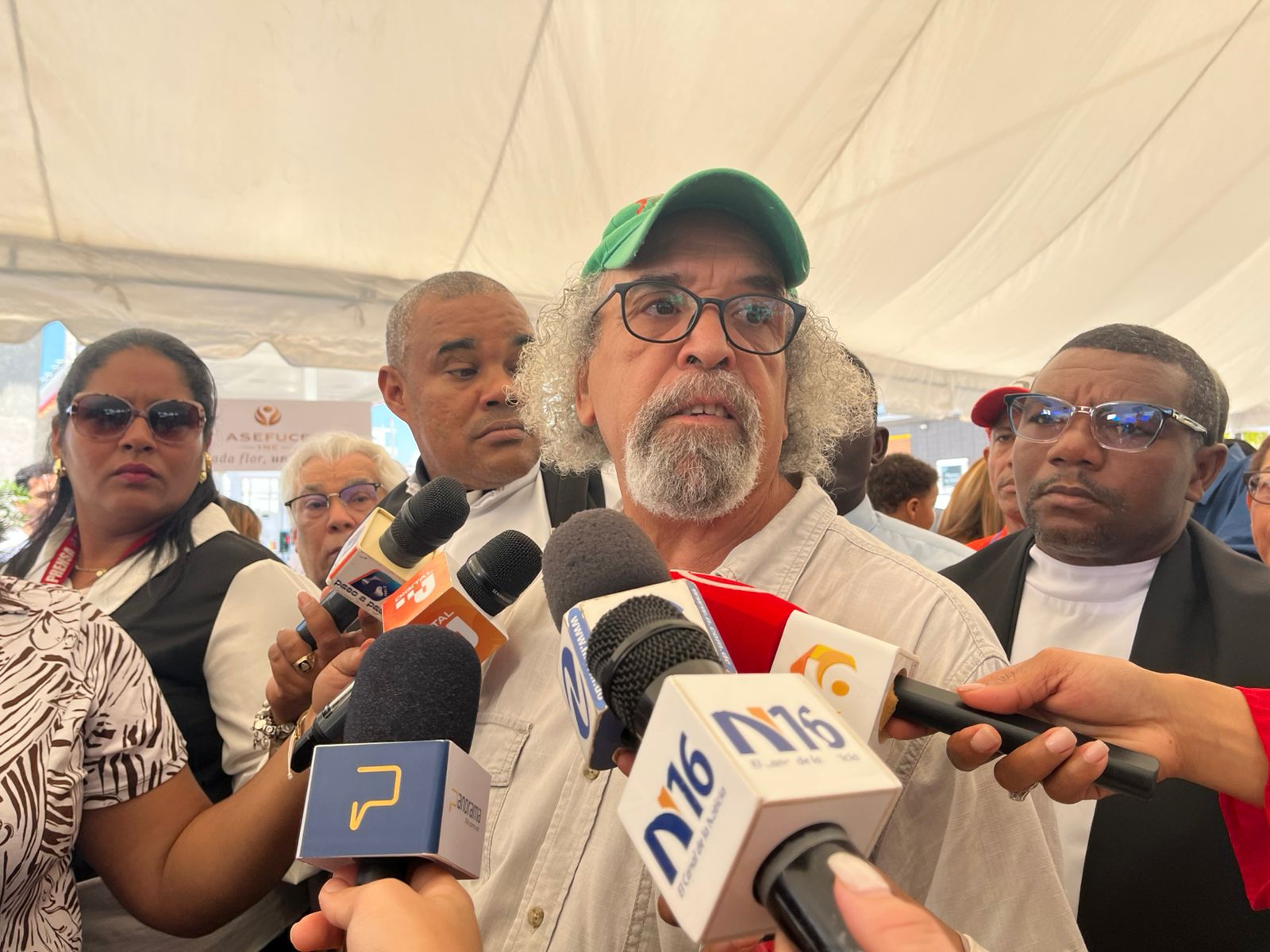 Padre Rolegio Cruz (Foto: Panorama).
