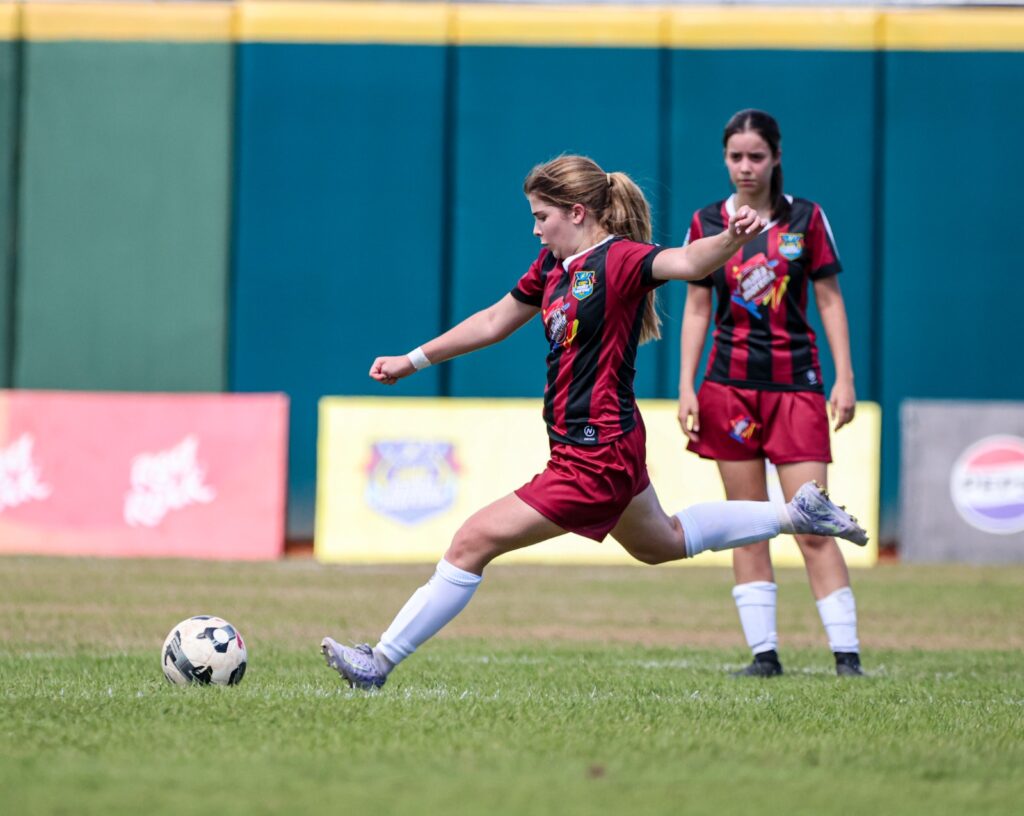 La emoción y el talento del fútbol juvenil volverán a apoderarse de Santiago este fin de semana con el regreso de la Copa Malta Morena de fútbol, que celebrará una nueva jornada de competencia en el campo alterno de Cibao FC.