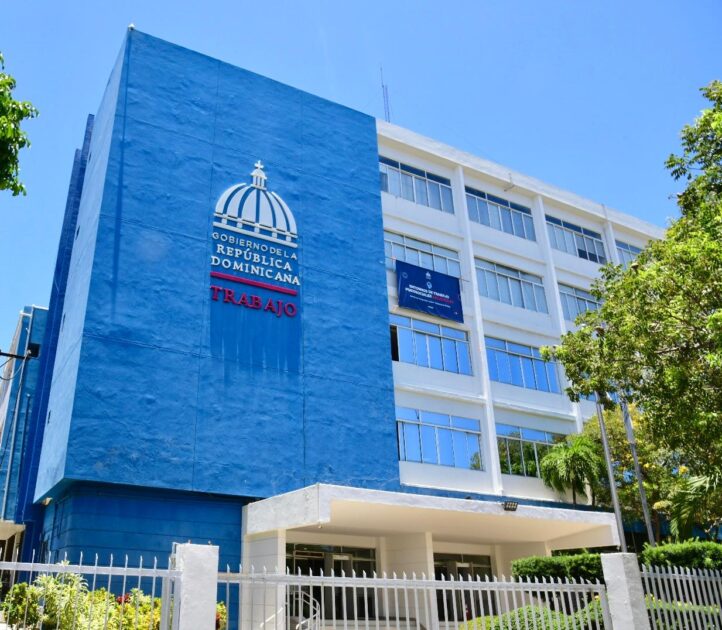 Fachada del Ministerio de Trabajo | Foto: Virgilio Mercedes.