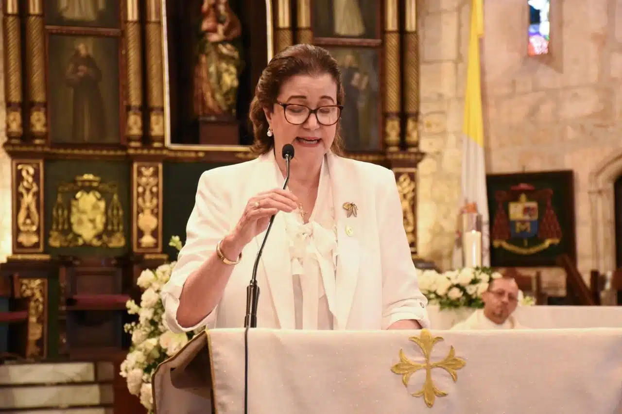 Aura Celeste Fernández Rodríguez, gerente general del CNSS.