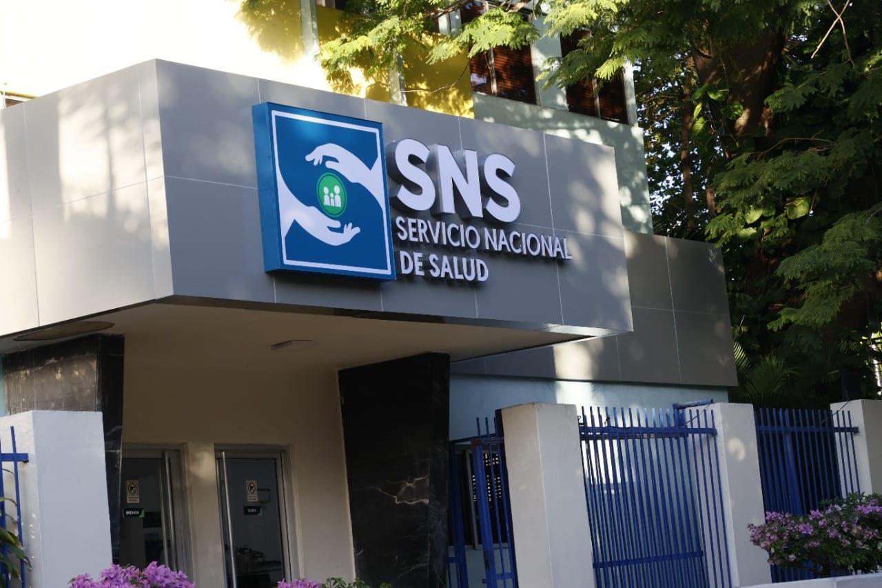 SNS fortalece control institucional: deja atrás los contratos privados en hospitales públicos del país