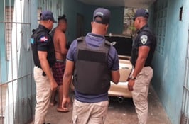 Desmantelan presunta red vinculada a fraude bancario.
