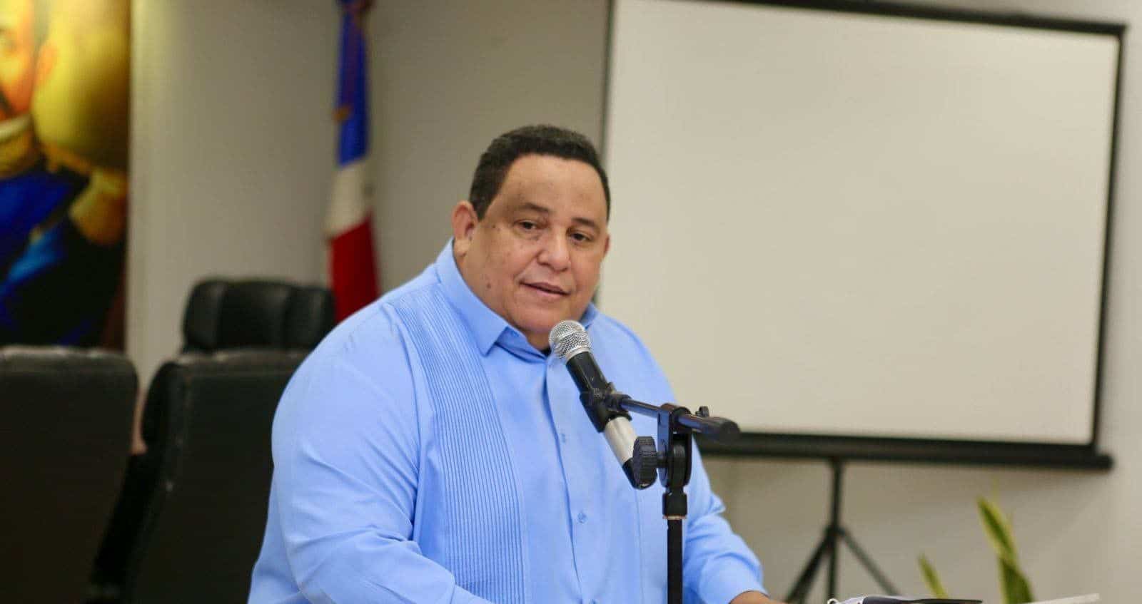 Rafael Hidalgo Fernández. alcalde del municipio de Azua de Compostela.